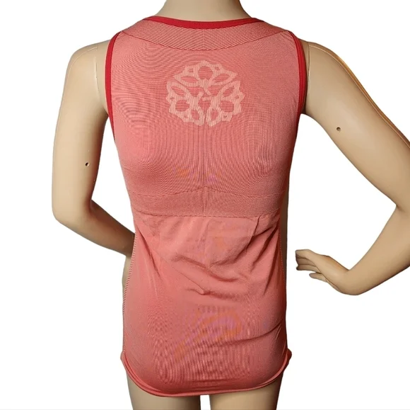 Athleta tank top. - Picture 12 of 13